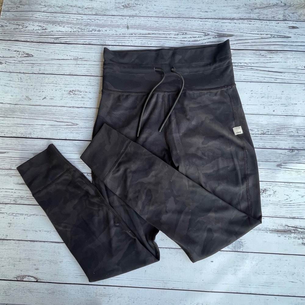 VUORI Rise The Shine Black Camo High Rise Drawstring Leggings S Womens *FLAW*